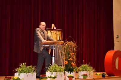 Der Staatssekretr im Finanzministerium und unser Bezirksvorsitzender Steffen Kampeter spricht sein Gruwort.