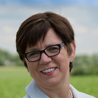  Claudia Sturm